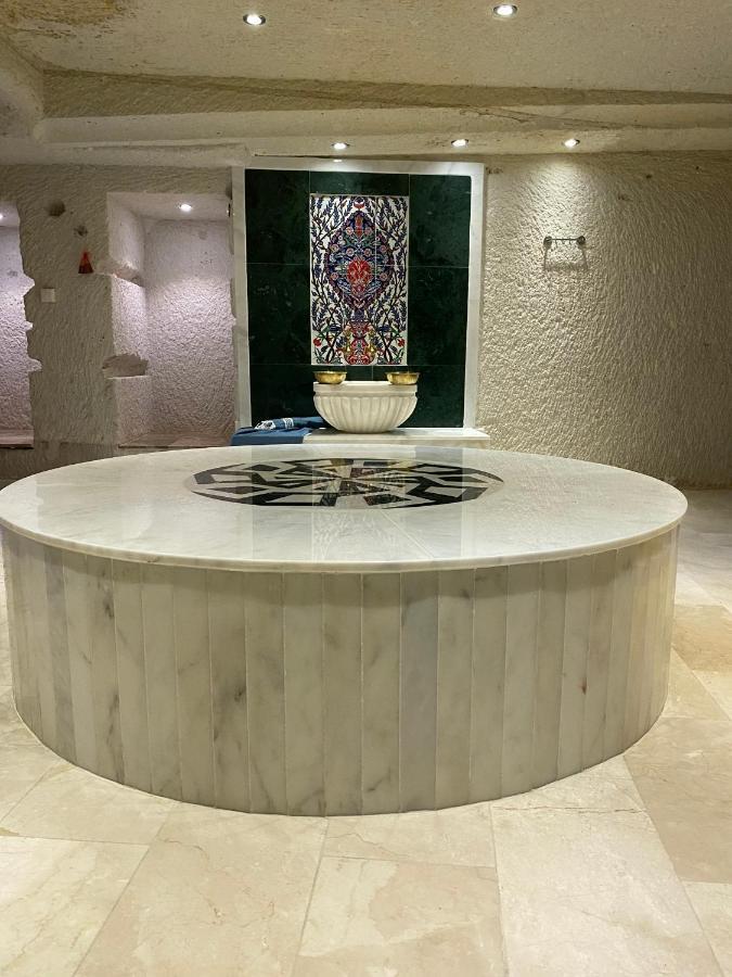 Abu Hayat Cave Suites Ortahisar Ngoại thất bức ảnh