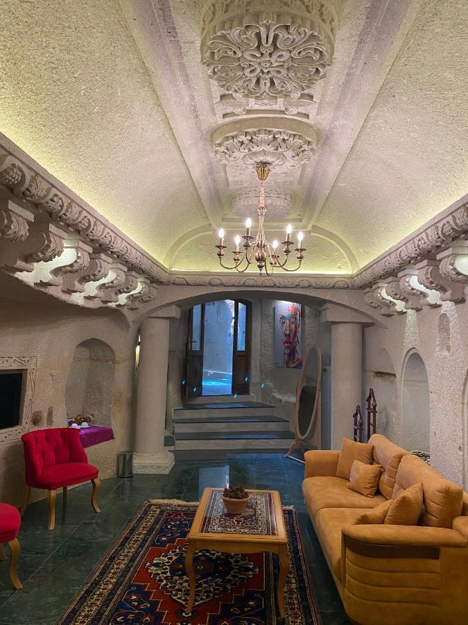 Abu Hayat Cave Suites Ortahisar Ngoại thất bức ảnh