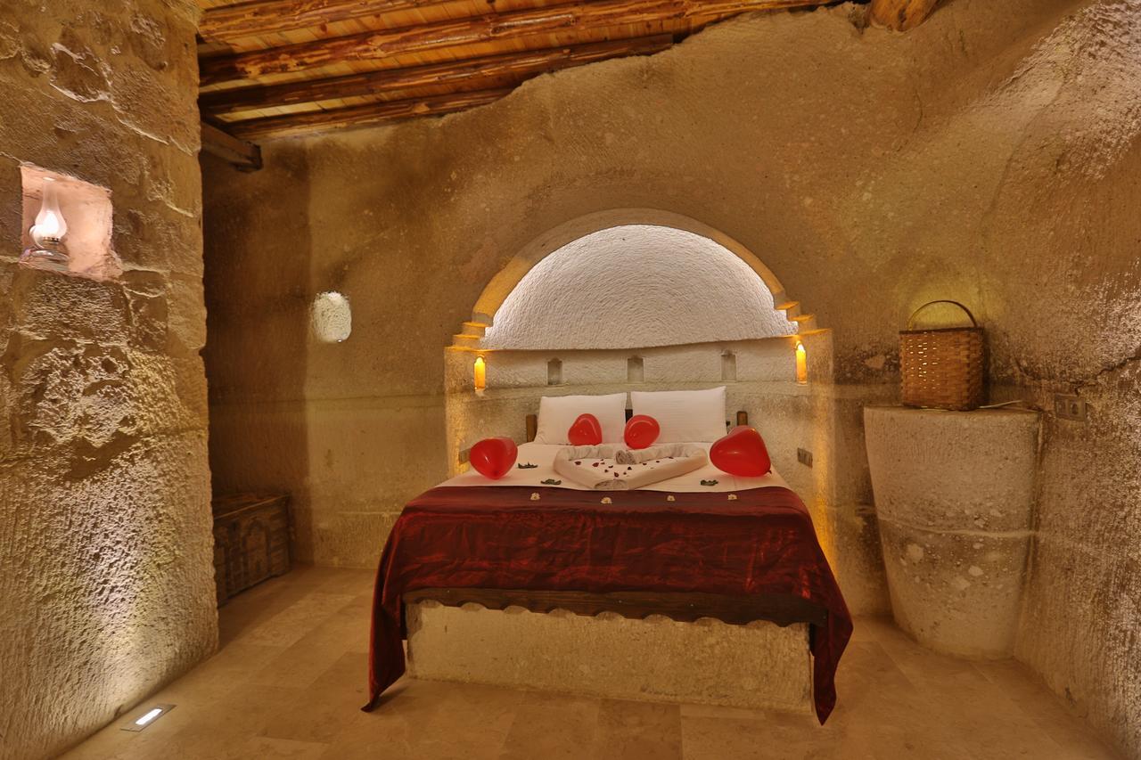 Abu Hayat Cave Suites Ortahisar Ngoại thất bức ảnh