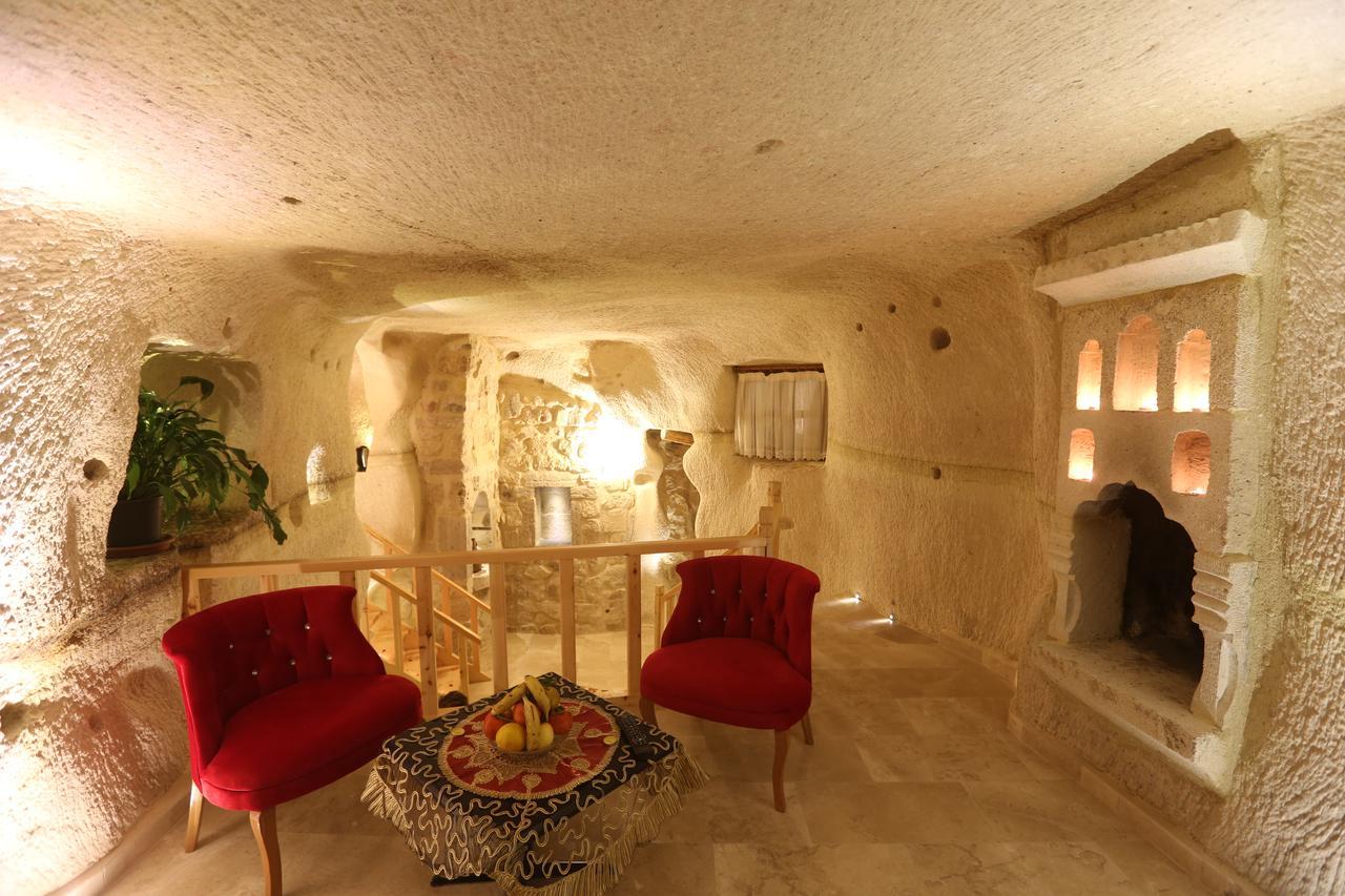 Abu Hayat Cave Suites Ortahisar Ngoại thất bức ảnh