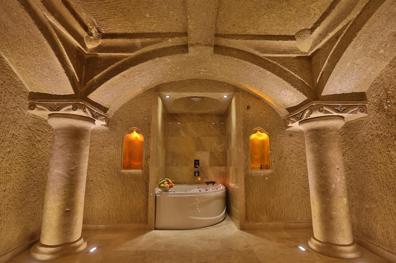 Abu Hayat Cave Suites Ortahisar Ngoại thất bức ảnh