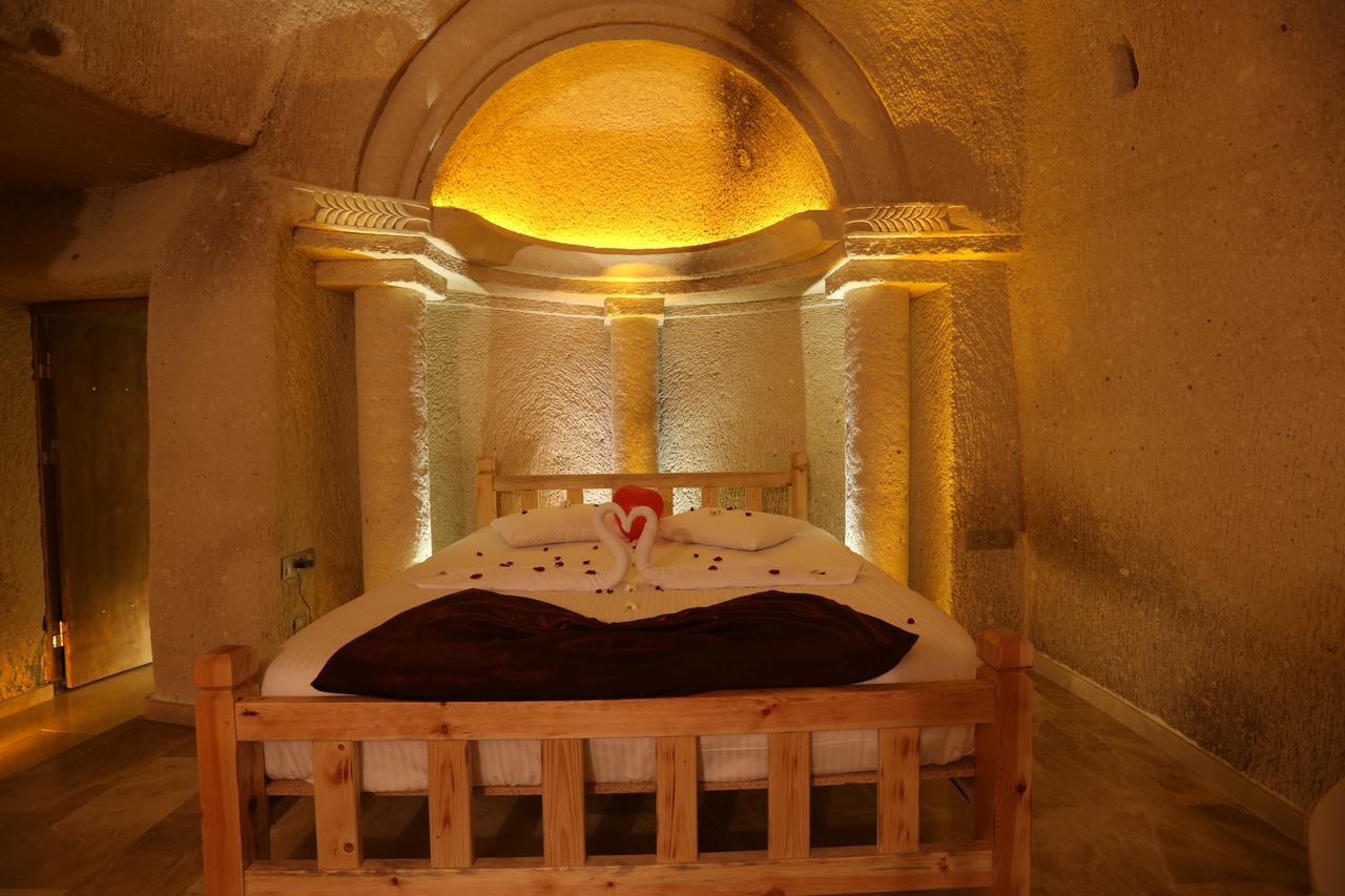 Abu Hayat Cave Suites Ortahisar Ngoại thất bức ảnh