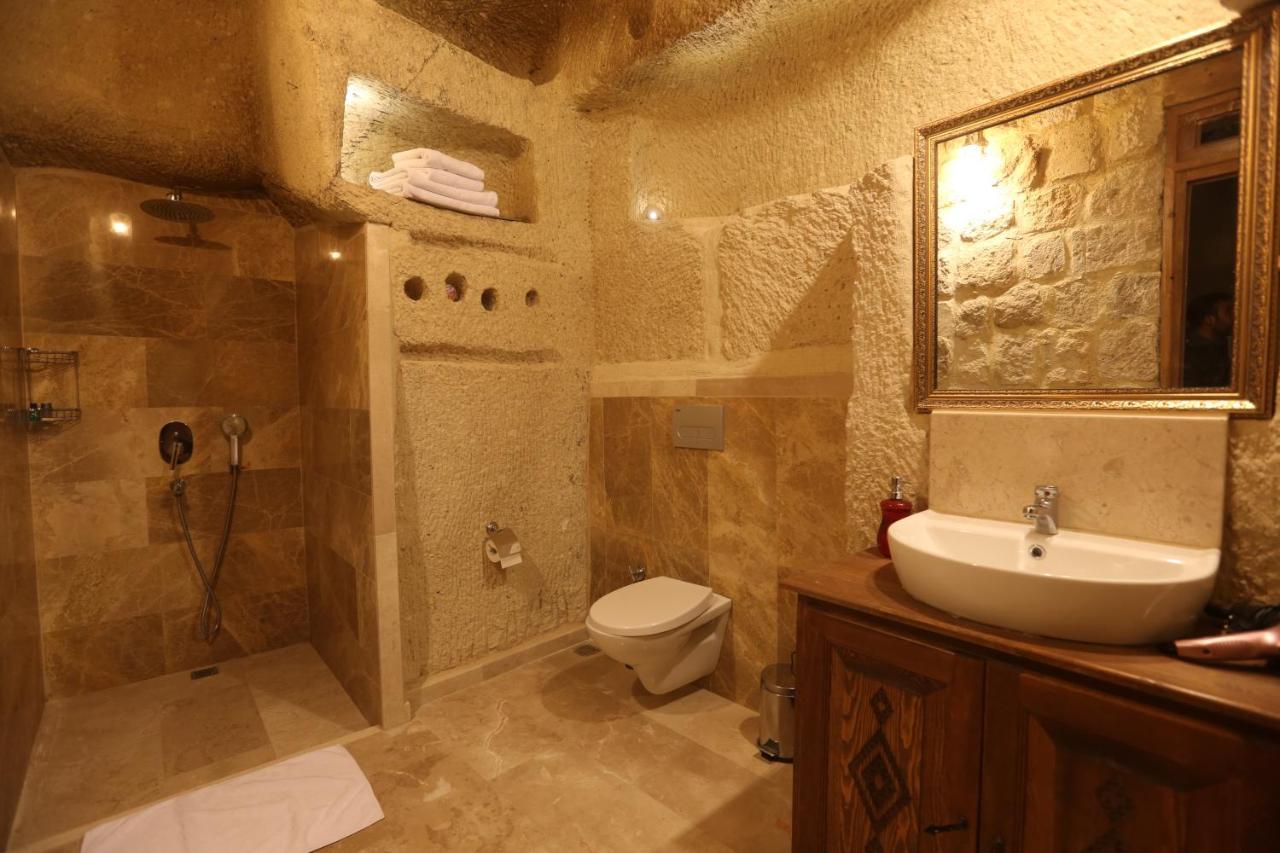 Abu Hayat Cave Suites Ortahisar Ngoại thất bức ảnh