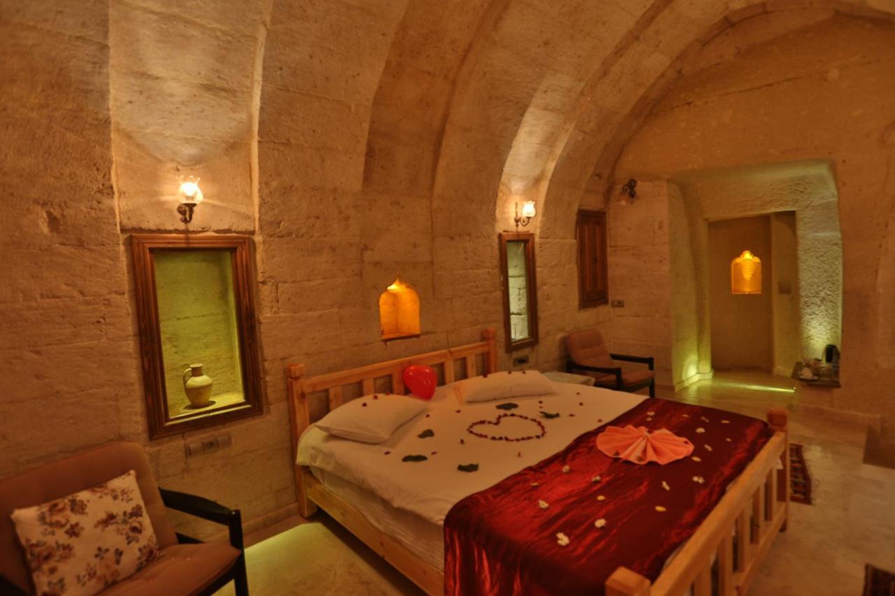 Abu Hayat Cave Suites Ortahisar Ngoại thất bức ảnh
