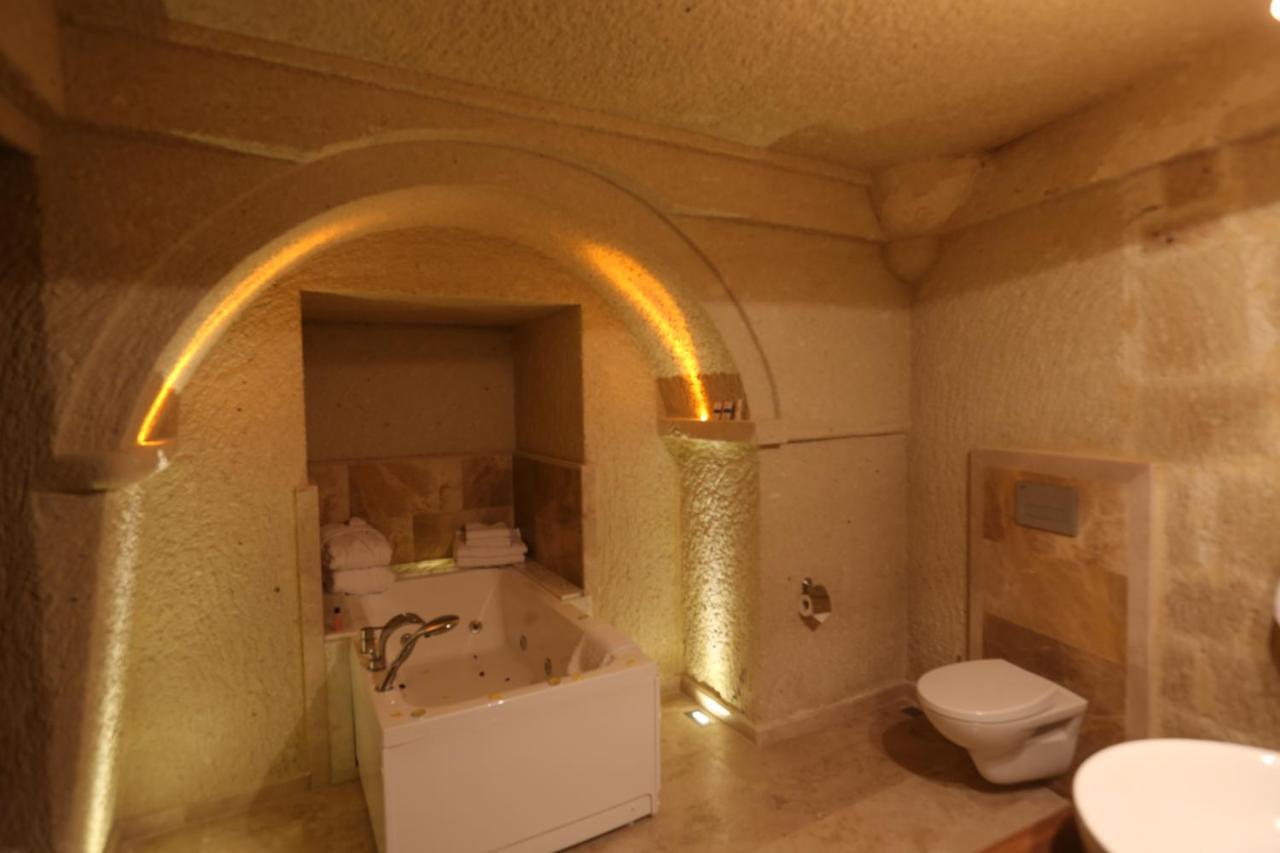 Abu Hayat Cave Suites Ortahisar Ngoại thất bức ảnh